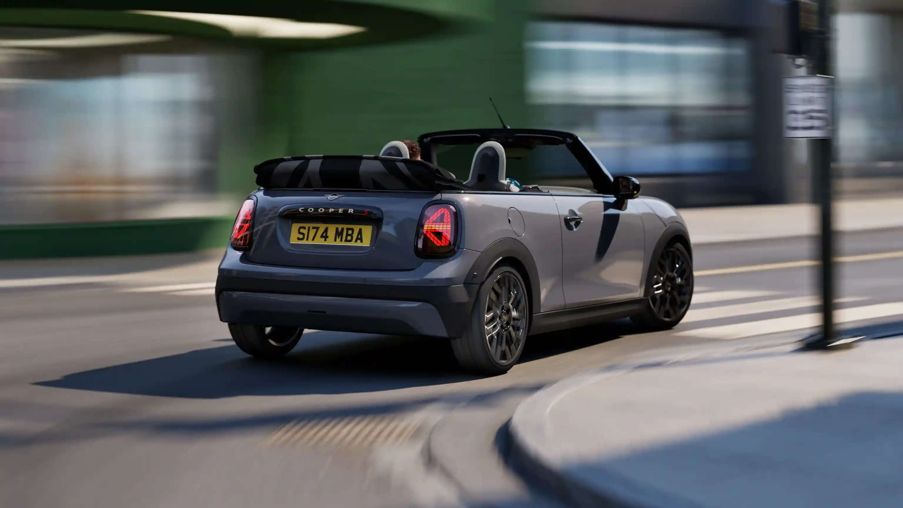 MINI Cooper Cabrio - Sensación de kart