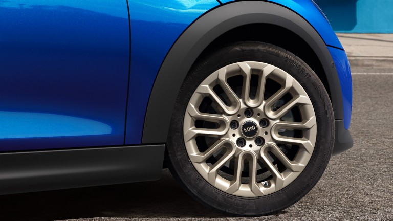 MINI - Etiqueta de neumáticos - Llanta del NUEVO MINI 5 puertas